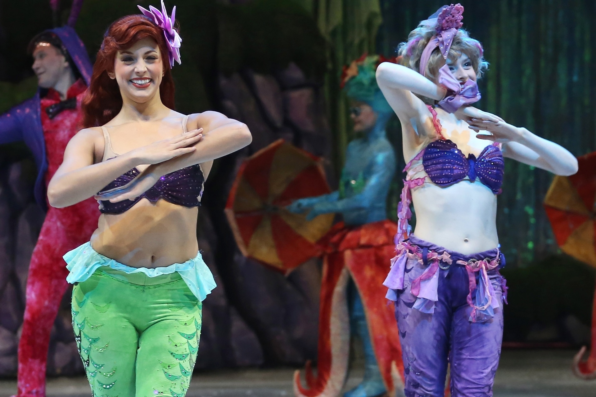 29.abr.2016 - Oito princesas da Disney, entre elas Bela, Cinderela e Jasmine estão no musical "Disney on Ice" em cartaz no Ginásio do Ibirapuera, em São Paulo - Flávio Florido/UOL