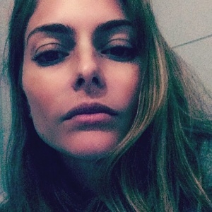 Selfie de Ana Paula Tabalipa publicada no Instagram da atriz - Reprodução/Instagram/tabalipana - Reprodução/Instagram/tabalipana