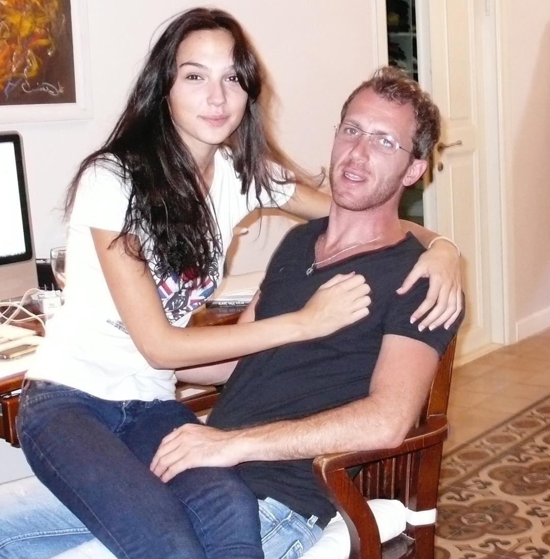 Gal Gadot com o marido - Reprodução/Instagram