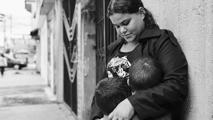 Rebeca Mendes e os filhos: ela foi ao Supremo por direito ao aborto