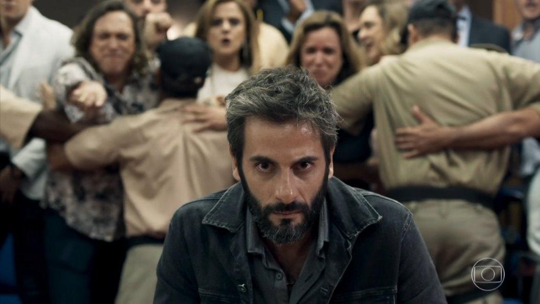 Delegado Vinícius é condenado por pedofilia em "O Outro Lado do Paraíso" - Reprodução/TV Globo