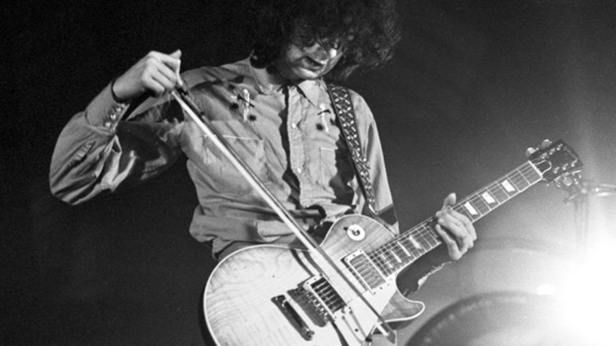 O guitarrista Jimmy Page e sua icônica Gibson Les Paul - Reprodução