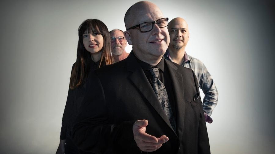 A formação do atual dos Pixies: Paz Lenchantin, David Lovering, Black Francis e Joey Santiago - Travis Shinn/Divulgação