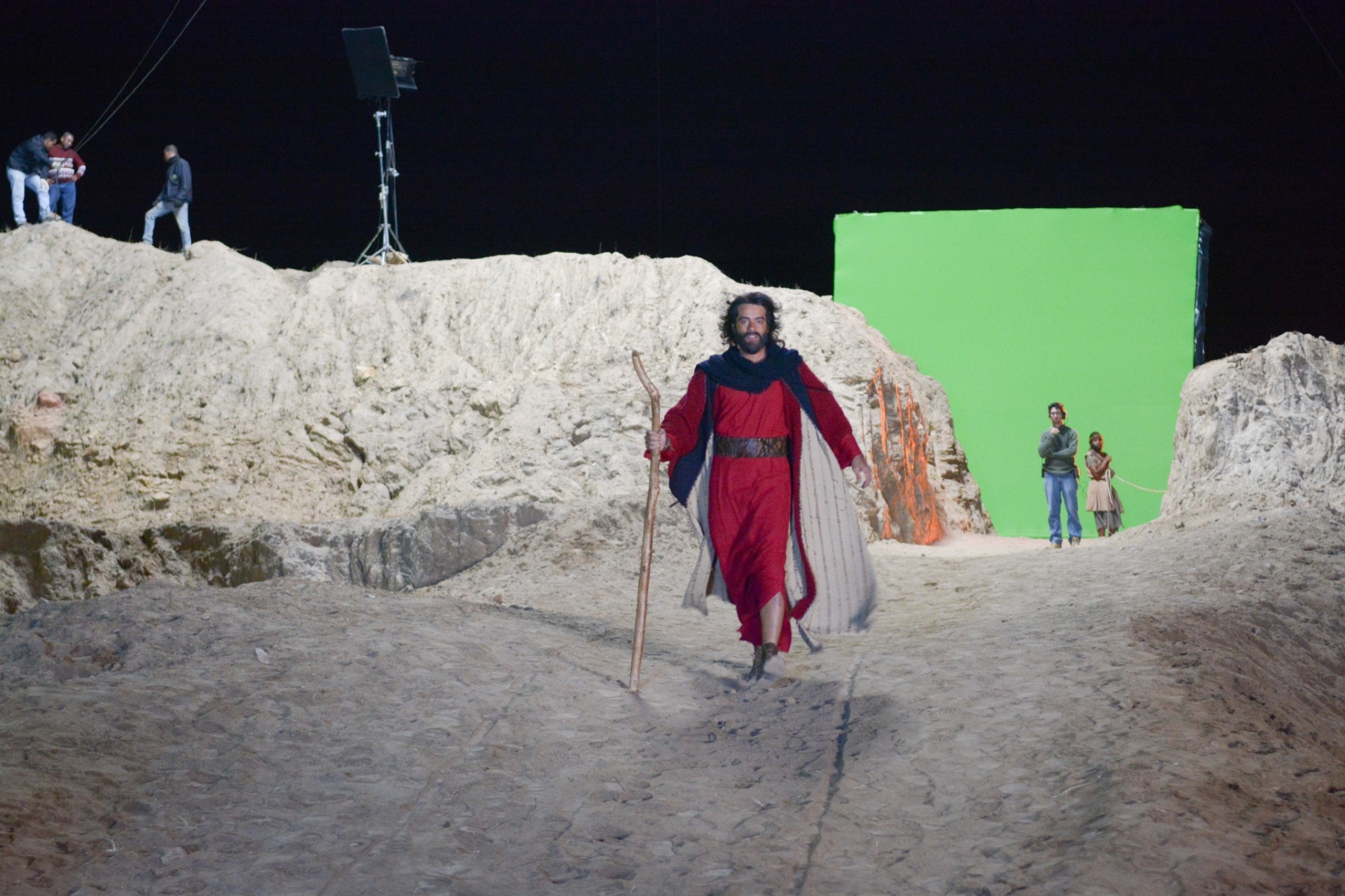 Moisés (Guilherme Winter) aparece durante o episódio do Êxodo, em que se depara com a barreira do Mar Vermelho - Michel Angelo/Record