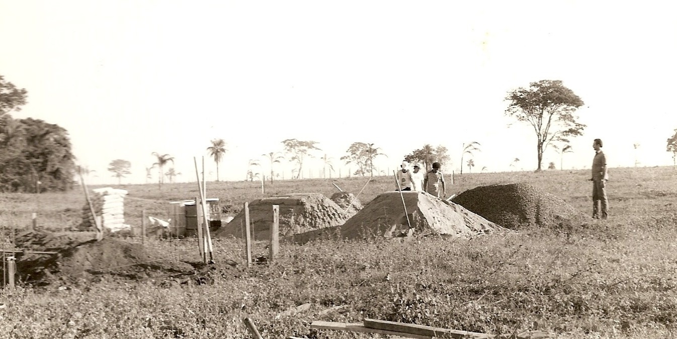 Primeiro carregamento de material para a construção do Parque do Peão, em Barretos, em 1985 - Divulgação