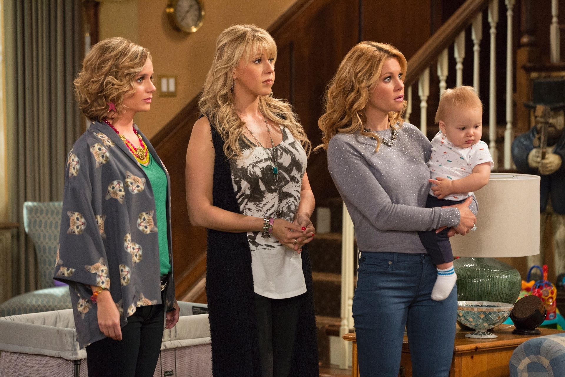 Andrea Barber,  Jodie Sweetin e Candace Cameron Bure voltam aos papeis de Kimmy, Stephanie e D.J. na continuação de "Três É Demais", "Fuller House" - Divulgação/Netflix
