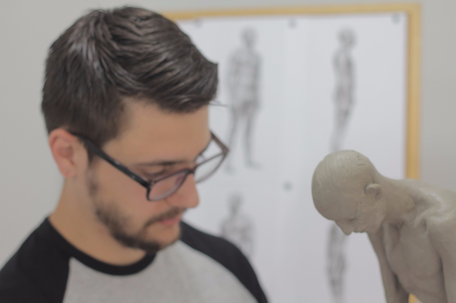 Giovani Caramello durante a produção da obra "Desdobramento" - Matheus Marinheiro