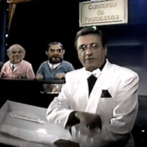 Cabaré do Barata, humorístico de viés político apresentado por Agildo Ribeiro - Reprodução - Reprodução