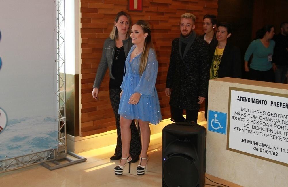 A pré-estreia contou ainda com a participação dos atores João Cortez e Lipe Volpato - Amauri Nehn/Brazil News