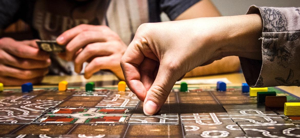 Jogos de tabuleiros legais de ter em casa – vida organizada