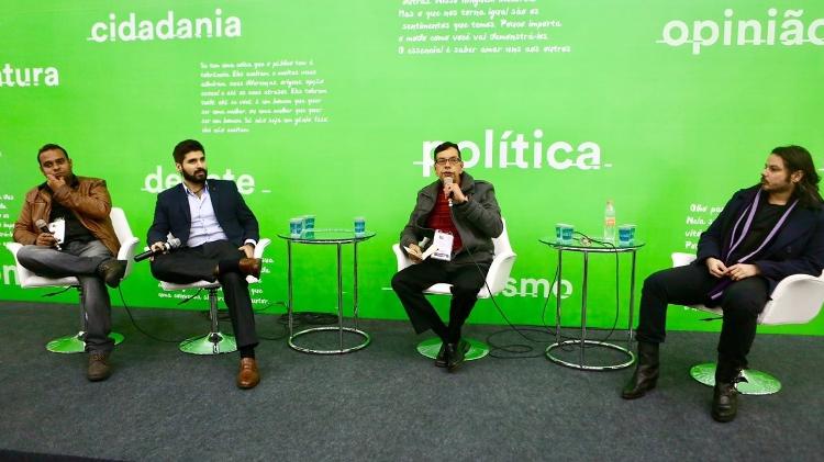 Da esquerda para direita: Gabriel Tennyson, Marcos DeBrito, Antonio Carlos Sartini (mediador) e Santiago Nazarian - Iwi Onodera/UOL - Iwi Onodera/UOL