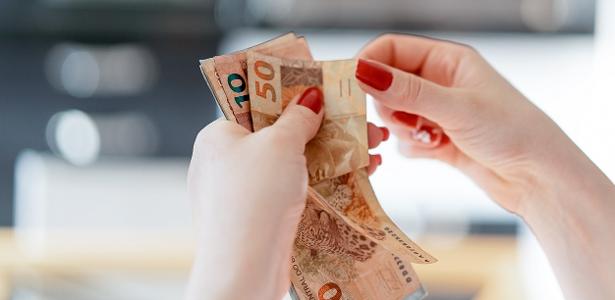 Estresse em relação ao dinheiro oferece riscos à saúde cardiovascular -  14/01/2019 - UOL VivaBem