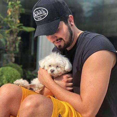 Luan Santana e o seu cachorrinho, Puff - Reprodução/Instagram