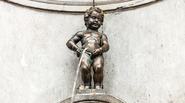 Estátua xixi - iStock - iStock