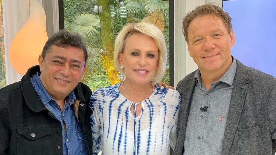 Ana Maria Braga posa com Claude Troisgros e Batista no Mais Você - Cristiane Ferreira/ TV Globo / Divulgação