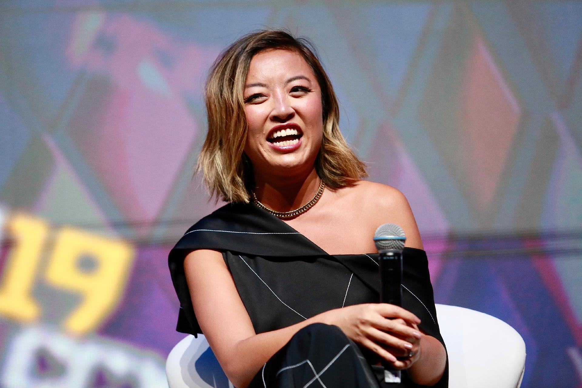 Elenco de Aves de Rapina atende fãs no painel da Warner na CCXP - Iwi Onodera/UOL