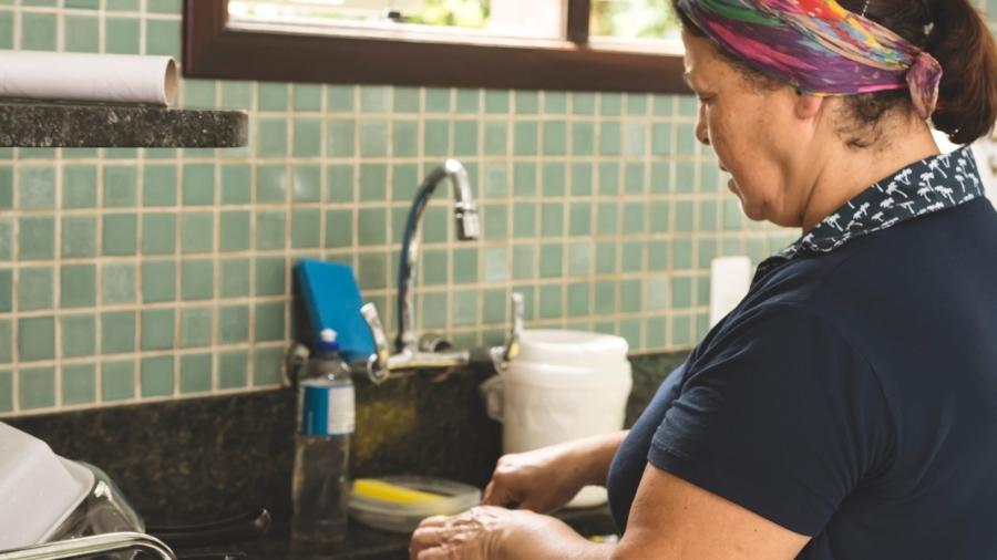 Brasil tem 6,3 milhões de trabalhadores domésticos, segundo dados do IBGE de 2019 - Giselleflissak/Getty Images/iStockphoto