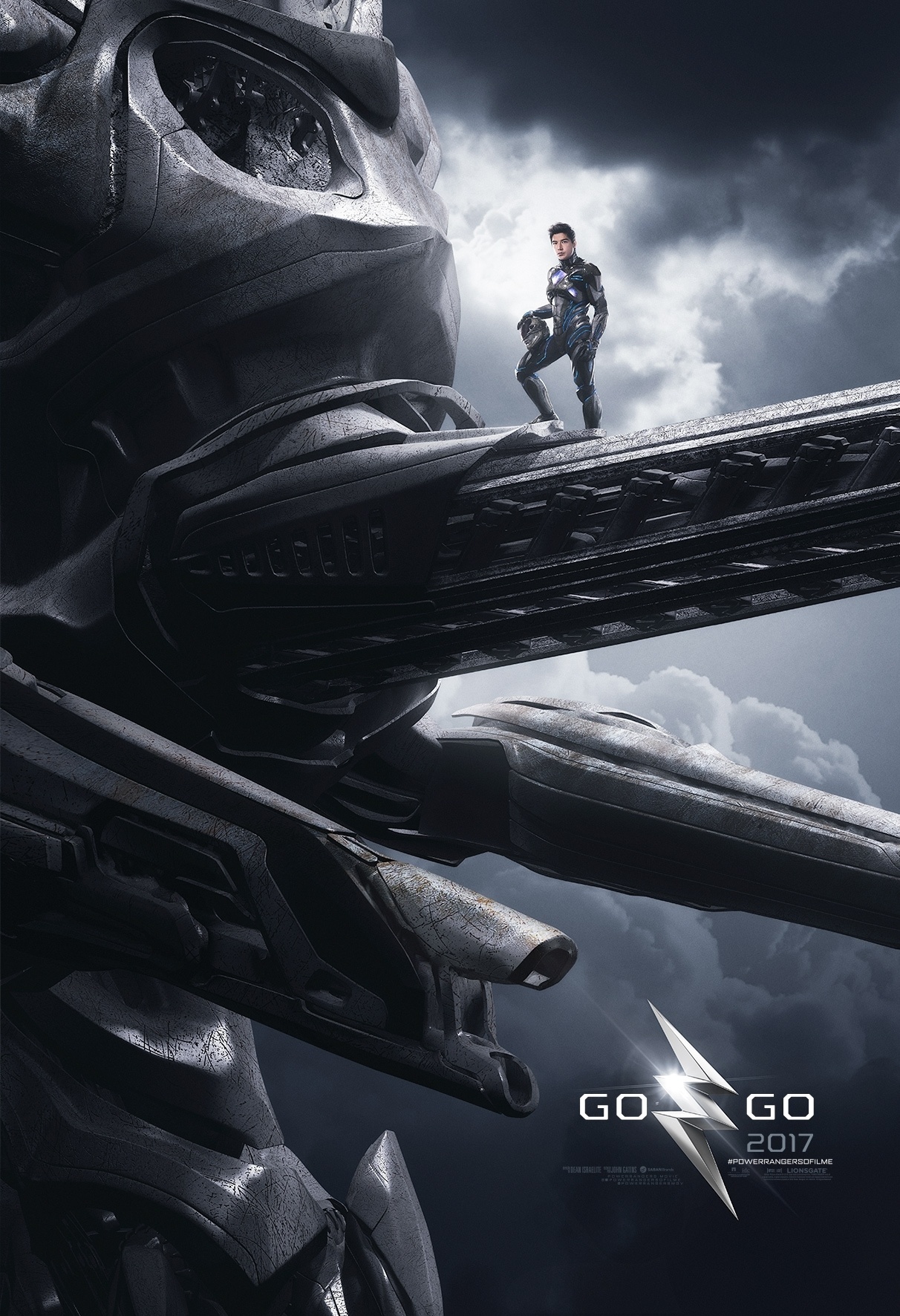 O novo filme dos Power Rangers será dirigido por Dean Israelite, de ?Projeto Almanaque?. No cartaz, o Power Ranger preto - Divulgação