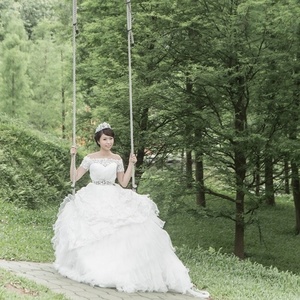 A taiwanesa Mary Chen em seu ensaio de noiva - Reprodução/Facebook - Reprodução/Facebook