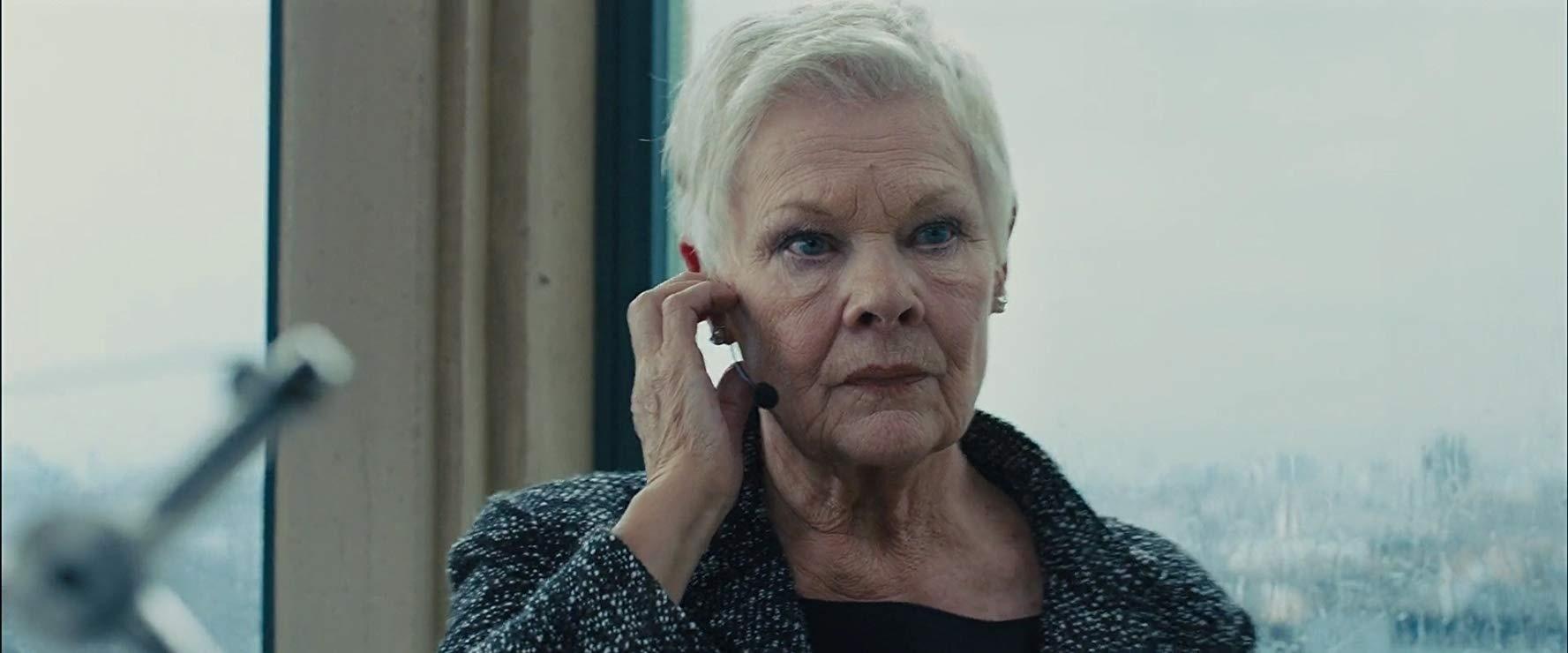 Judi Dench em "007 - Operação Skyfall" (2012) - Divulgação
