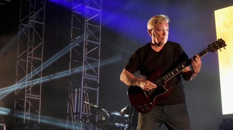 Bernard Sumner se apresenta com o New Order - Getty Images/Coachella  - Getty Images/Coachella 