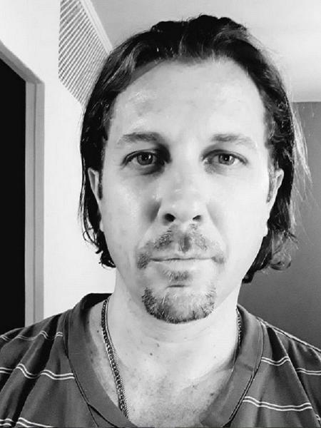 O designer Alexandre Fantozzi - Reprodução - Reprodução