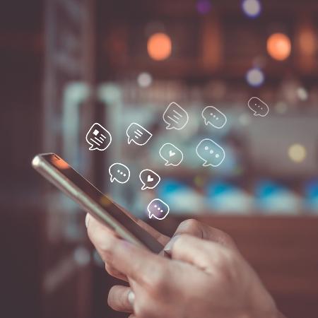 Celular com notificações - iStock - iStock