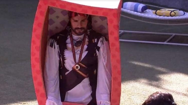 Arcrebiano no monstro do BBB 21 - Reprodução/Globoplay - Reprodução/Globoplay