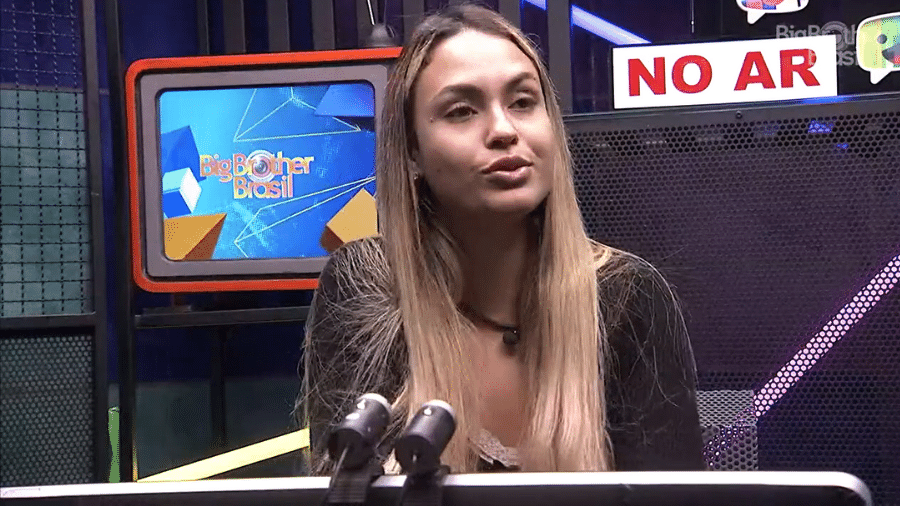 BBB 21: Após bronca de Tiago, Sarah pediu que as pessoas fiquem em casa - Reprodução/Globoplay