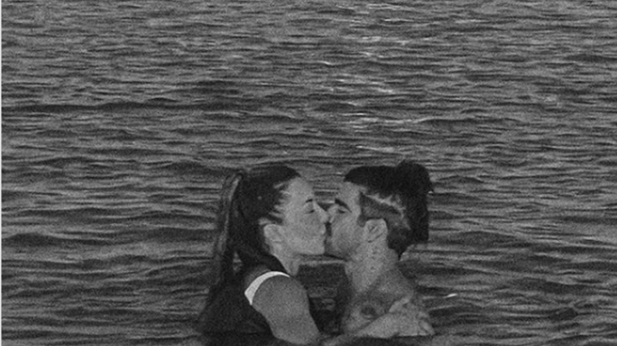 Caio Castro troca beijos com a namorada em Mato Grosso do Sul - Reprodução/Instagram