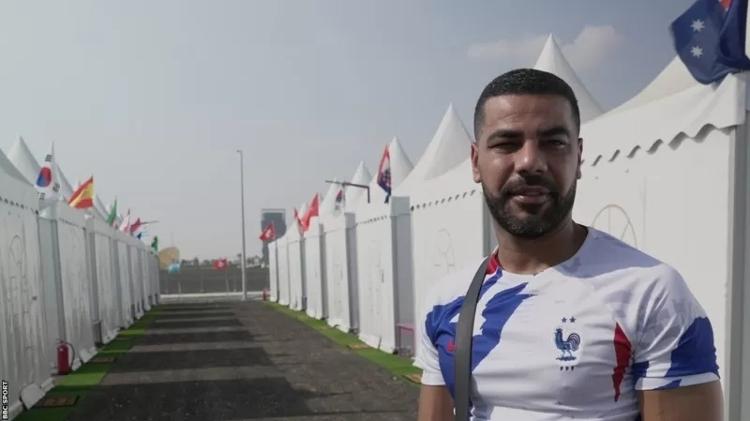 Torcedor francês Djamal descreveu hospedagem como "má experiência" - BBC Sport - BBC Sport