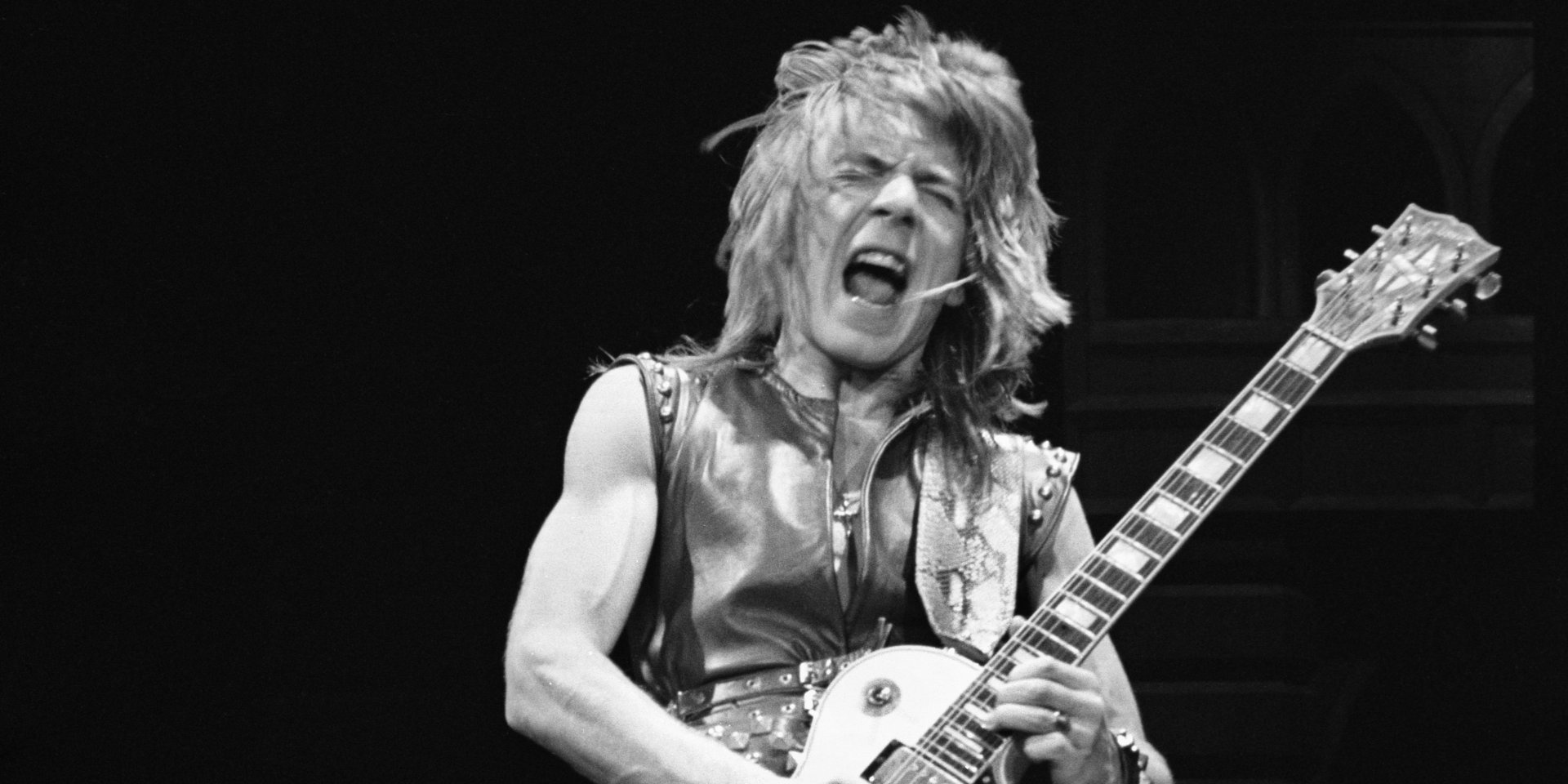 Ex-guitarrista de Ozzy Osbourne, o "menino prodígio" Randy Rhoads morreu aos 25 anos em um acidente aéreo em 19 de março de 1982 - Reprodução