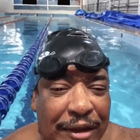 Compadre Washington na natação - Reprodução/Instagram