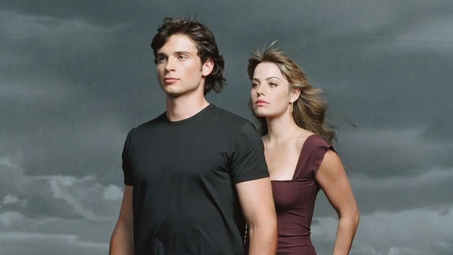 Tom Welling e Erica Durance em Smallville - Divulgação
