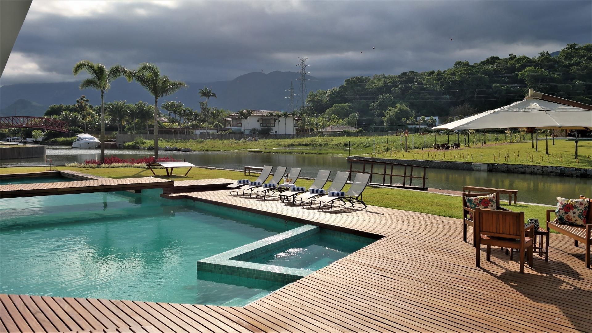 Piscina da casa que fez sucesso na Live - Divulgação