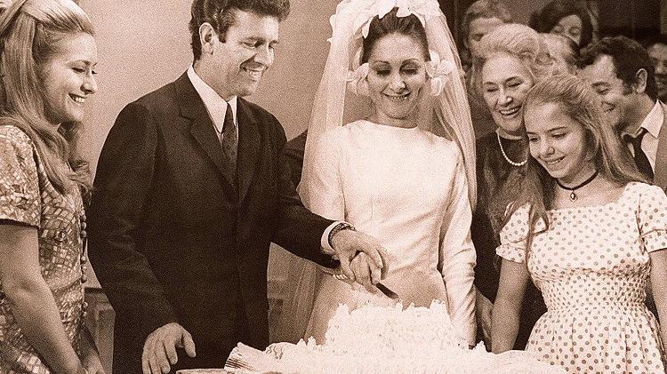 Juca de Oliveira e Aracy Balabanian em cena da novela "Nino, o Italianinho", de 1969, na Rede Tupi. 