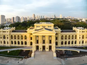 Museu do Ipiranga de graça, cinema ao ar livre e mais: fim de semana em SP