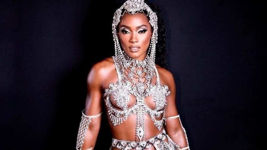 Erika Januza, rainha de bateria da Viradouro, revelou ter tido problemas financeiros - Reprodução/Instagram