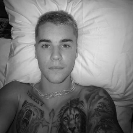 No Brasil, Justin Bieber faz sua primeira selfie deitado na cama - Reprodução/Instagram/justinbieber - Reprodução/Instagram/justinbieber