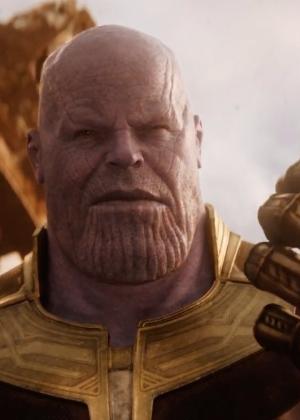 Thanos empunha a Manopla do Infinito com as Joias do Poder e do Espaço no trailer de "Vingadores: Guerra Infinita" - Reprodução - Reprodução