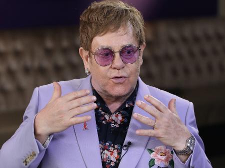 Elton John discursa na Conferência Internacional sobre a Aids, em Amsterdã - Eva Plevier/Reuters