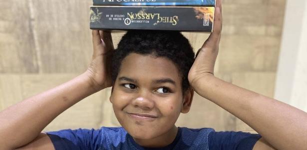 Quer ser escritor | Após racismo, garoto fã de livros ganha apoio de 700 mil seguidores