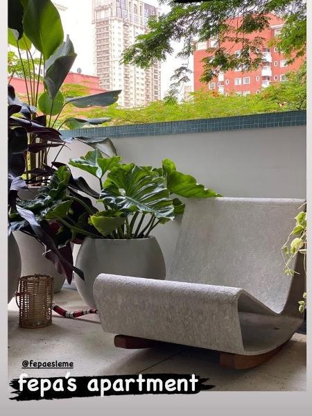 A cadeira Loop Chair, do designer suíço Willy Guhl, custa em média R$ 10 mil - Reprodução - Reprodução