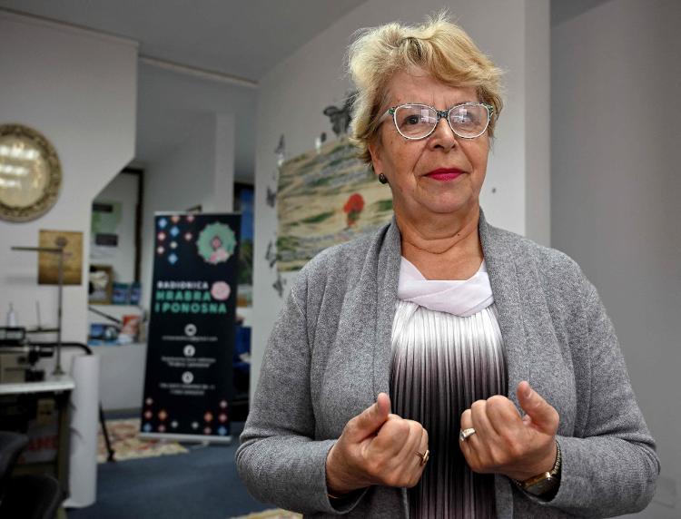 Zehra Murguz, vítima de estupro durante a Guerra da Bósnia Zehra Murguz, vítima de estupro durante a Guerra da Bósnia