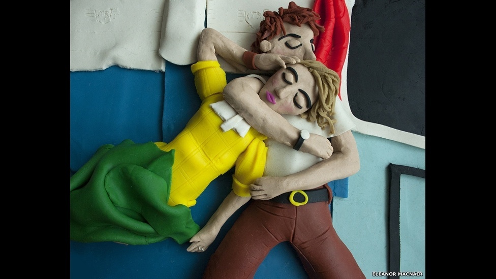 Cada imagem exige aproximadamente entre uma e duas horas para ser criada e fotografada. Aqui, a versão de Macnair para uma imagem icônica de um dos mais famoso fotógrafos da história, feita em 1975. - Eleanor Macnair/BBC Brasil