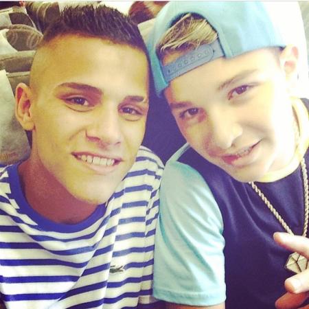 MC Gui posta foto ao lado do irmão, Gustavo, morto em abril de 2014 - Reprodução/Instagram 