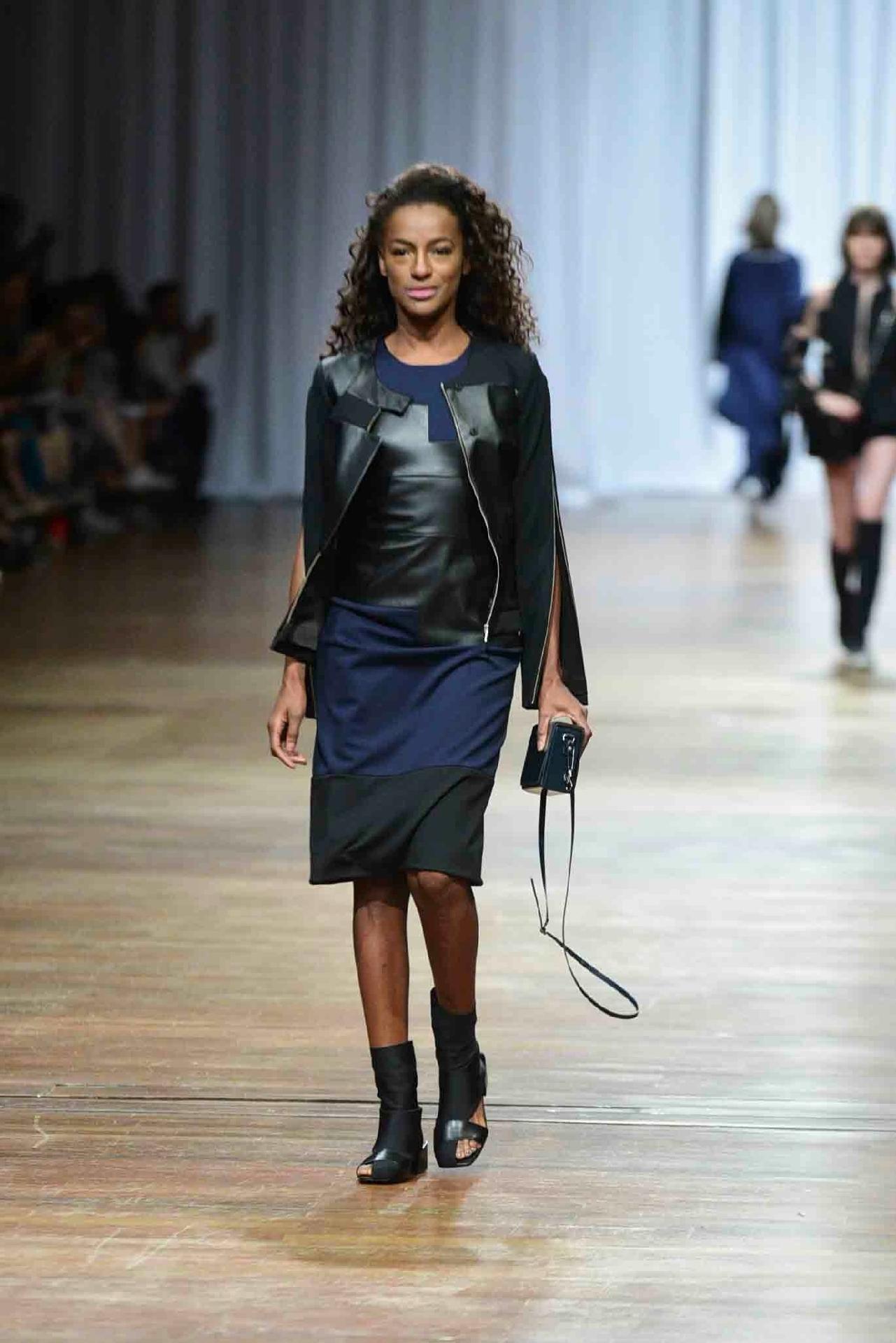 Pathy de Jesus desfilou para a grife de Gloria Coelho - AgNews