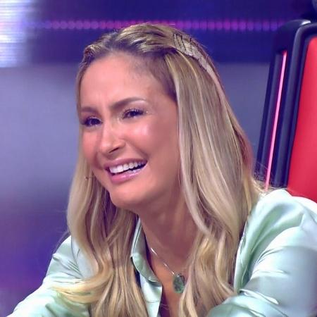 Claudia Leitte chora durante o "The Voice Kids" deste domingo (18) - Reprodução/TV Globo - Reprodução/TV Globo