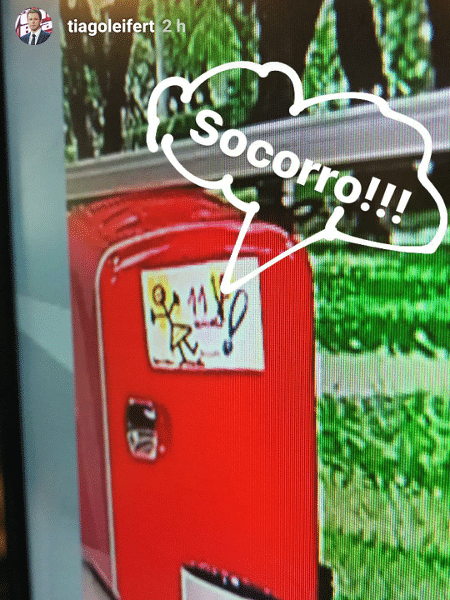 Tiago Leifert "implora" para sair da "geladeira" de Sonia Abrão - Reprodução/Instagram/tiagoleifert - Reprodução/Instagram/tiagoleifert