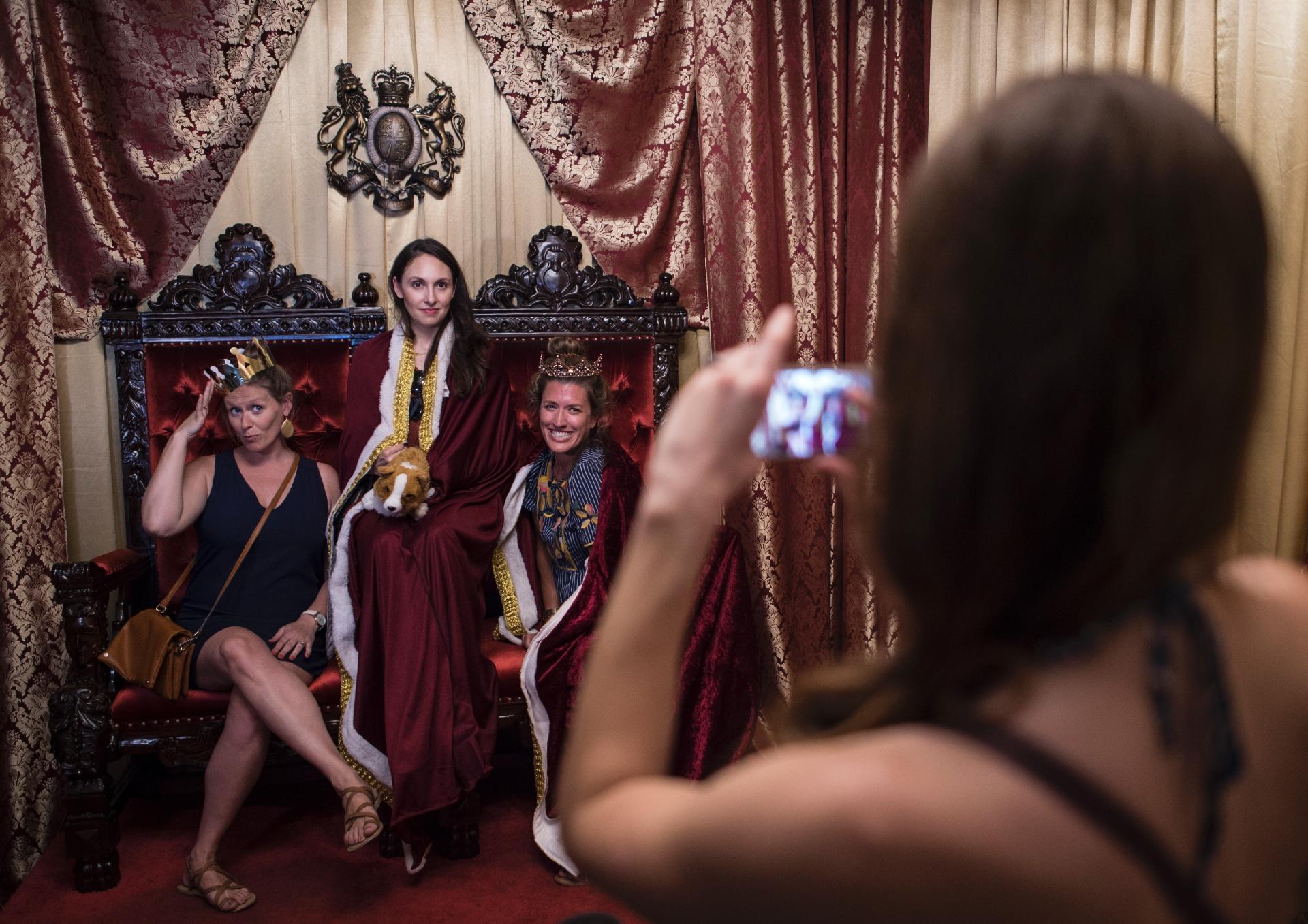 Casamento real: Conheça o pop-up bar em Washington inspirado pela data - AFP